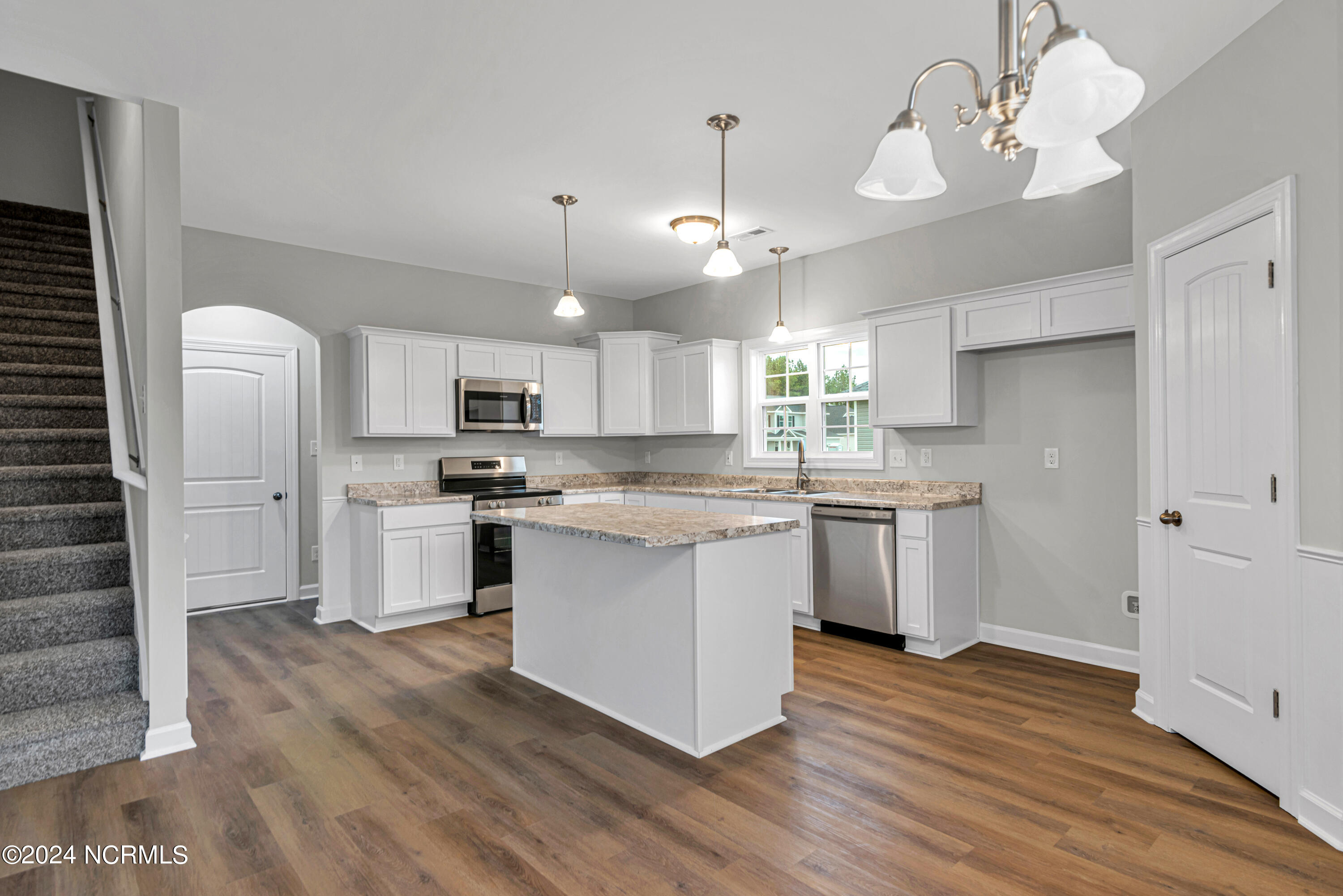 1229 Inner Banks Lane Jacksonville, NC 28546 - Photo 20 of 52 SIMILAR PHOTO