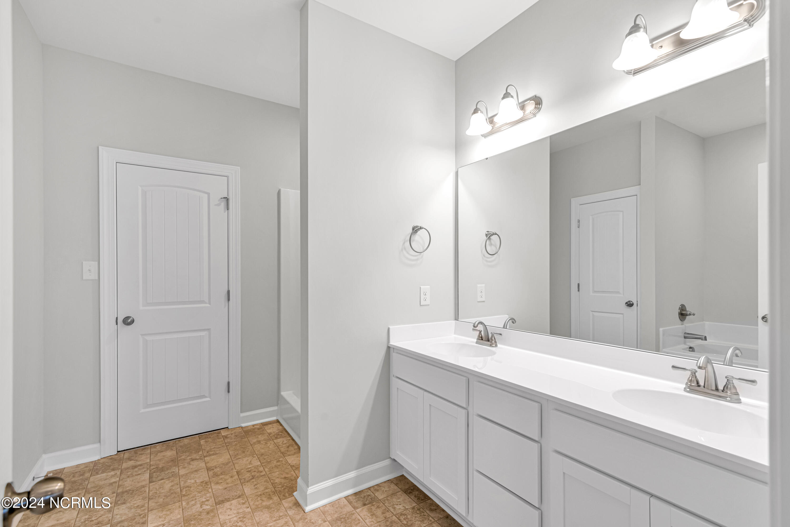 1229 Inner Banks Lane Jacksonville, NC 28546 - Photo 30 of 52 SIMILAR PHOTO