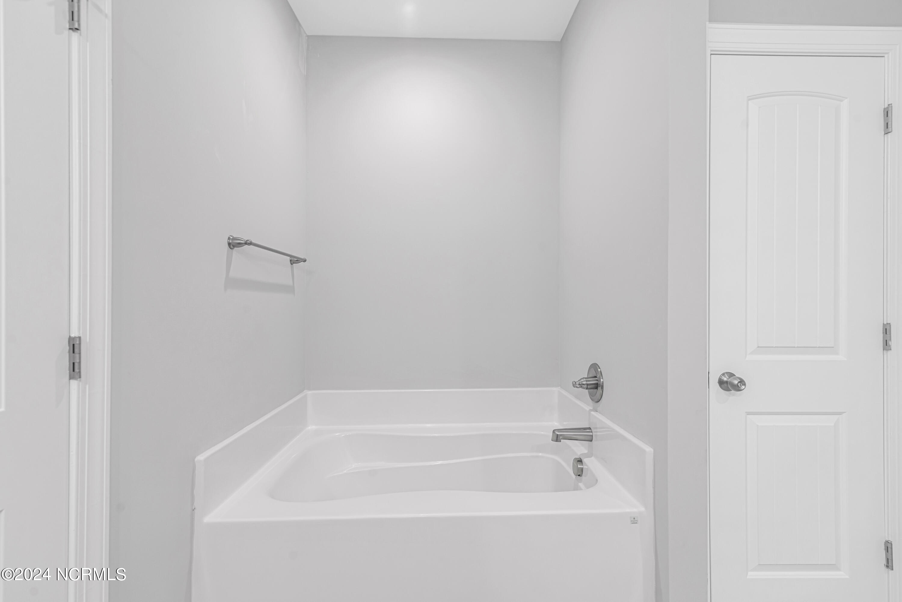 1229 Inner Banks Lane Jacksonville, NC 28546 - Photo 36 of 52 SIMILAR PHOTO