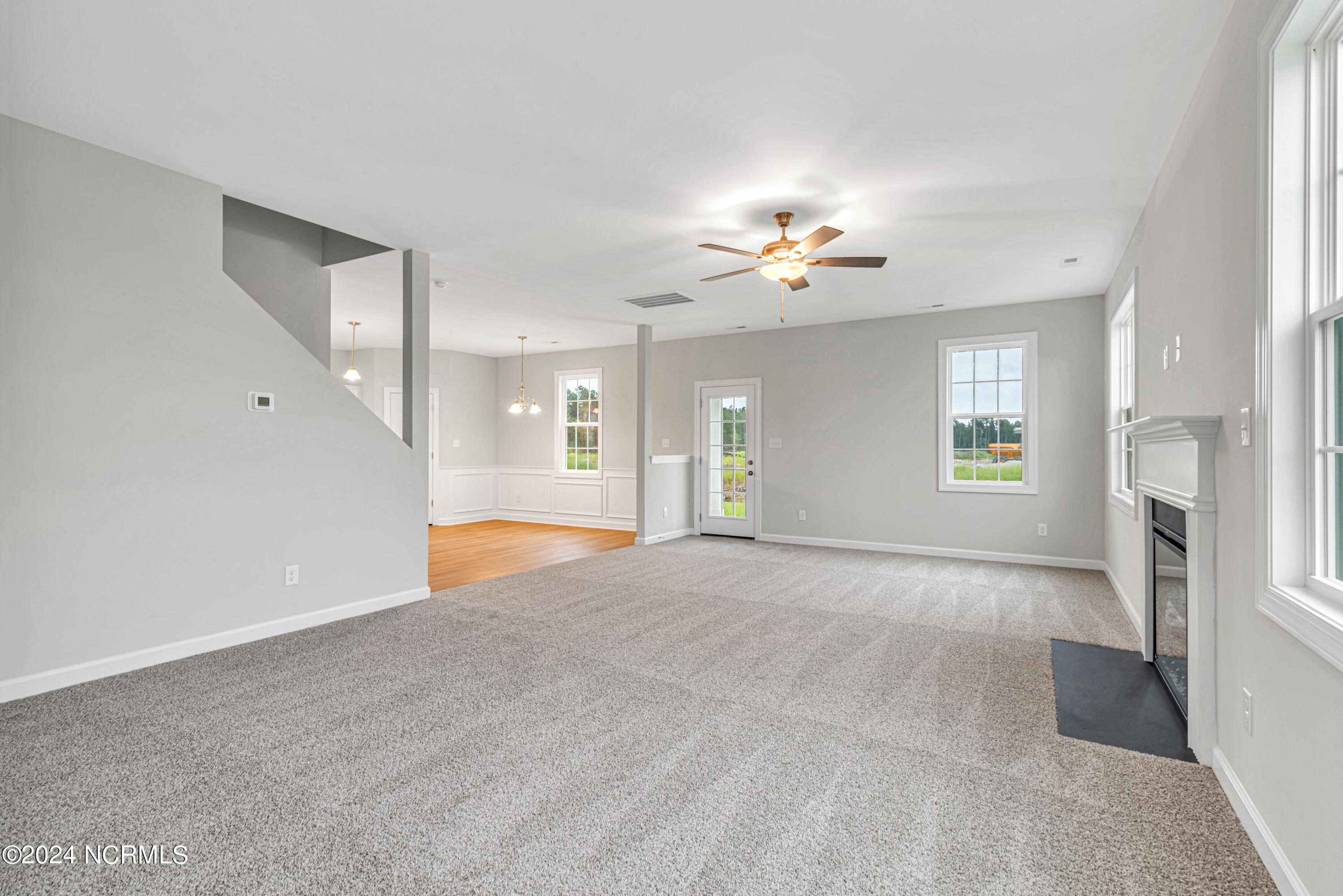 1229 Inner Banks Lane Jacksonville, NC 28546 - Photo 6 of 52 SIMILAR PHOTO