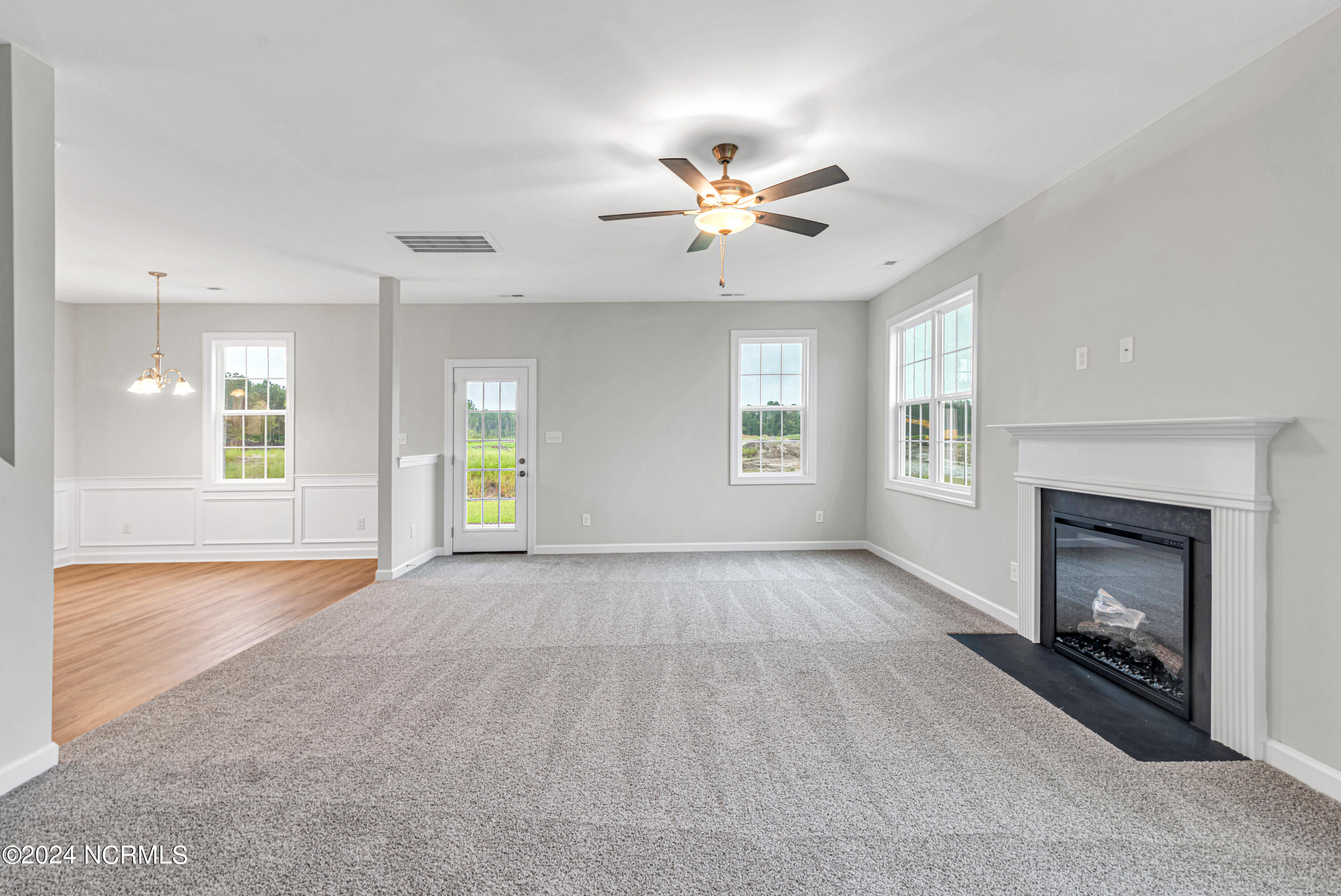1229 Inner Banks Lane Jacksonville, NC 28546 - Photo 9 of 52 SIMILAR PHOTO