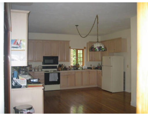 33 St George Road Brimfield, MA 01010 - Photo 3 of 7