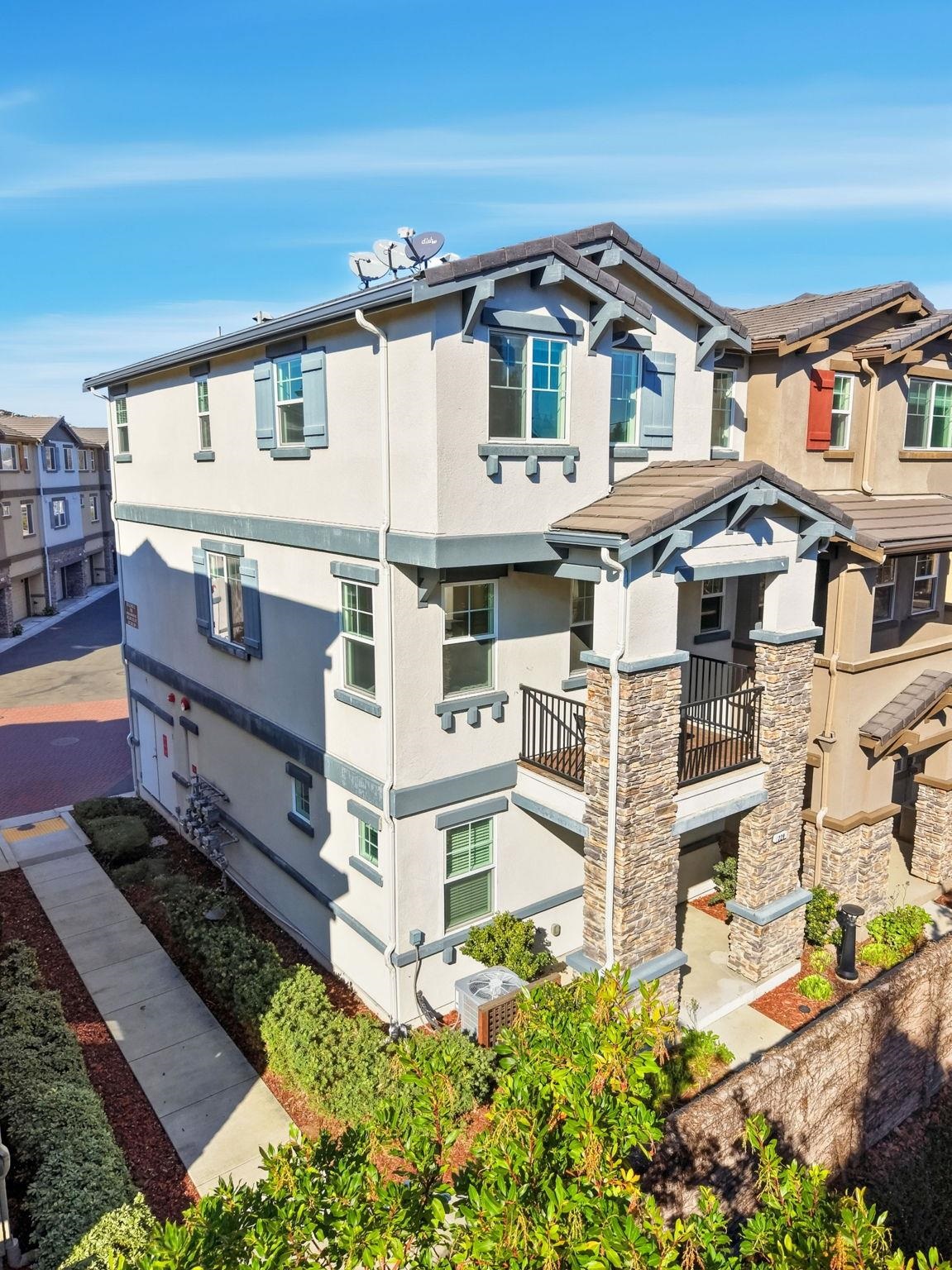 229 Spring Harvest Road Hayward, CA 94544 - Photo 30 of 36