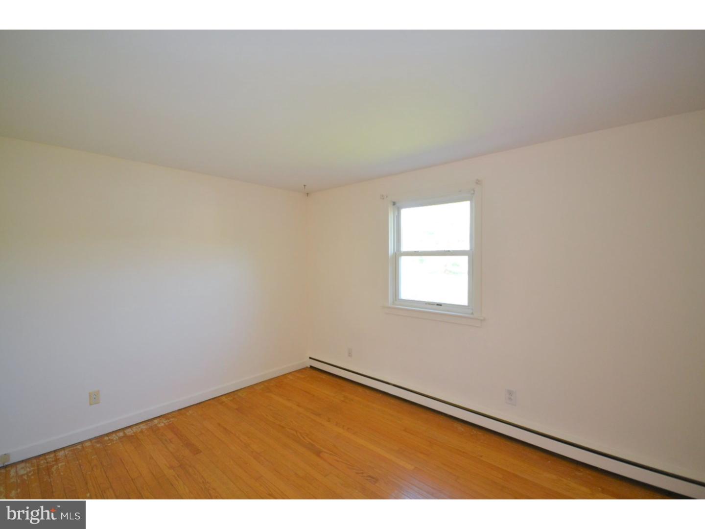 28 Country Club Road Royersford, PA 19468 - Photo 4 of 23 Bedroom 3