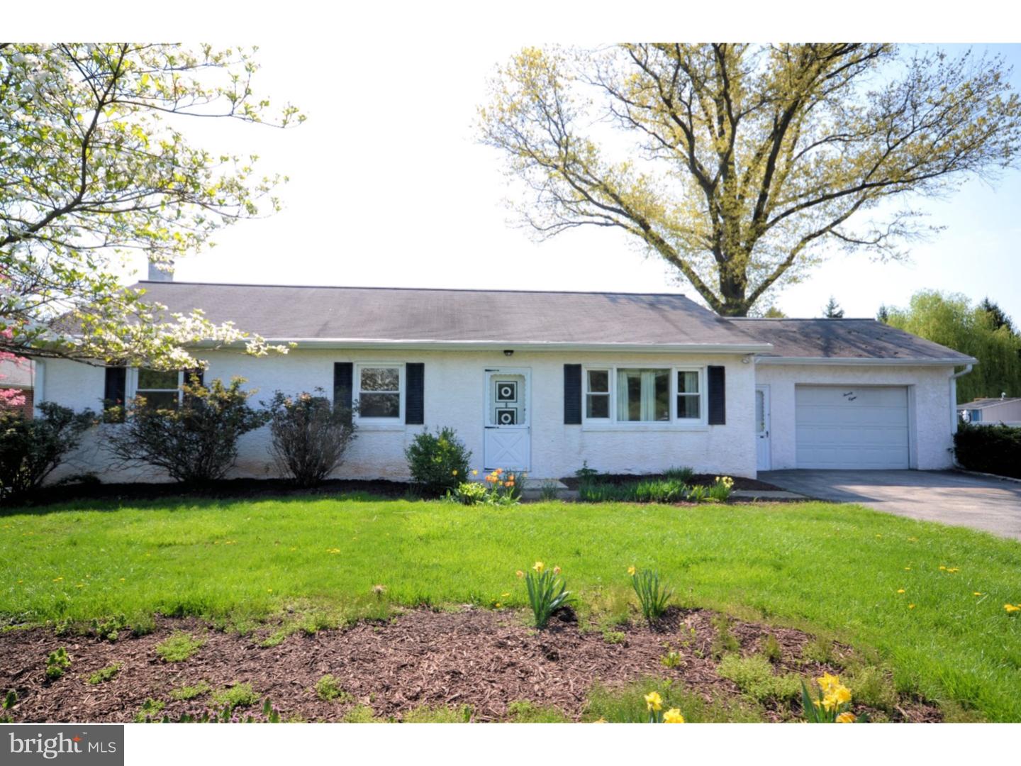 28 Country Club Road Royersford, PA 19468 - Photo 10 of 23 Exterior Front