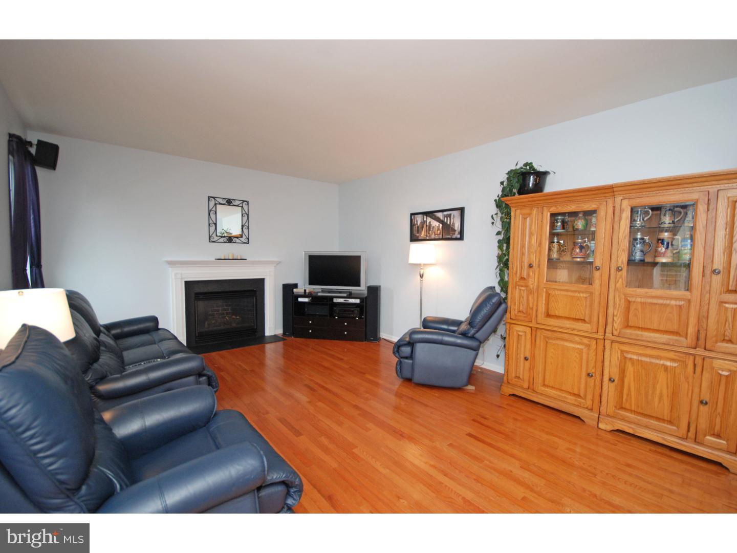 29 Keswick Road East Windsor, NJ 08520 - Photo 8 of 20