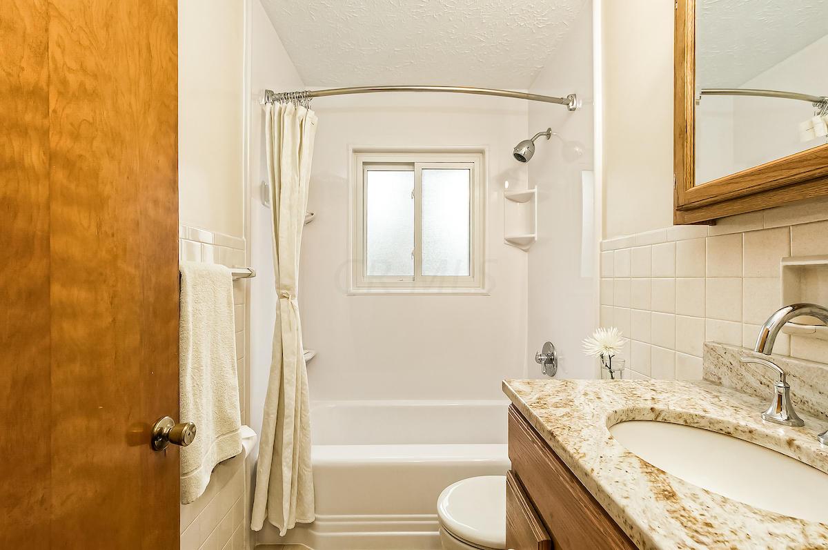 2336 Nottingham Road Columbus, OH 43221 - Photo 14 of 24 Gallery Image 14