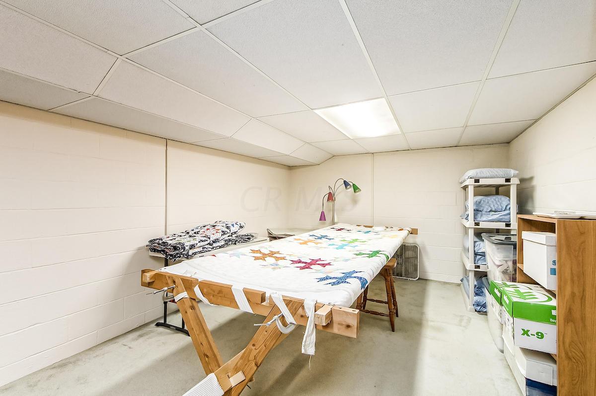 2336 Nottingham Road Columbus, OH 43221 - Photo 17 of 24 Gallery Image 17