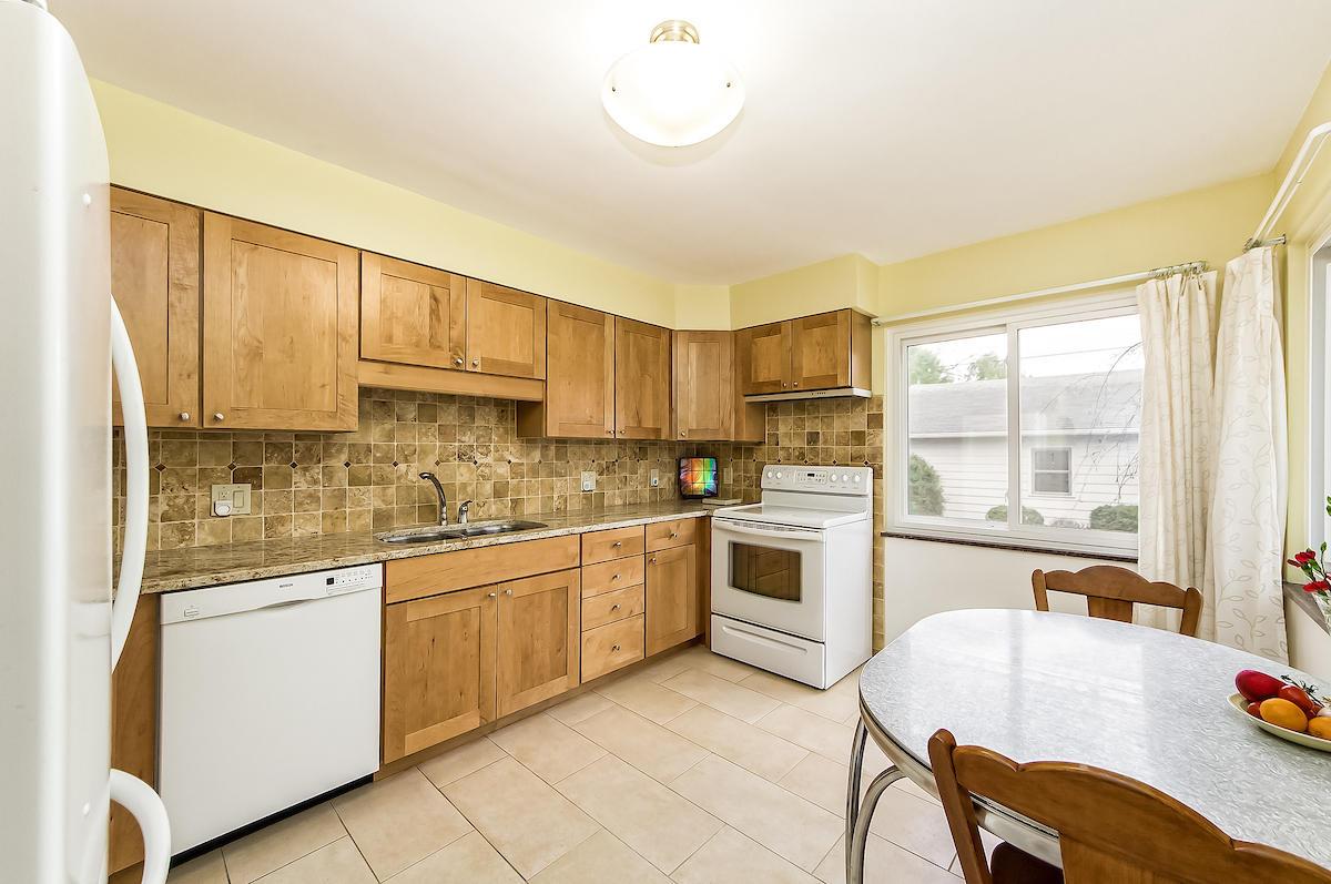 2336 Nottingham Road Columbus, OH 43221 - Photo 5 of 24 Gallery Image 5