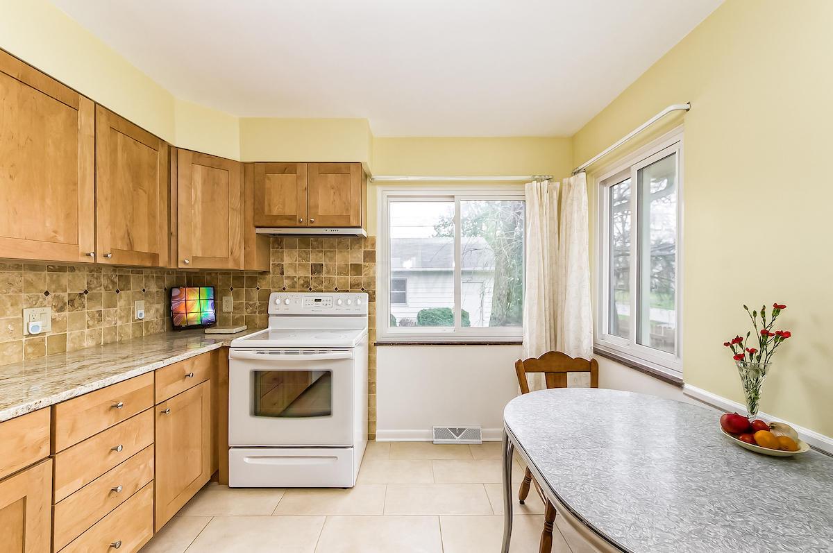 2336 Nottingham Road Columbus, OH 43221 - Photo 6 of 24 Gallery Image 6
