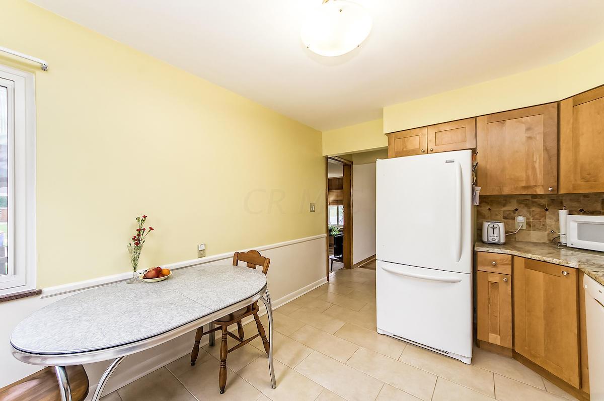 2336 Nottingham Road Columbus, OH 43221 - Photo 8 of 24 Gallery Image 8