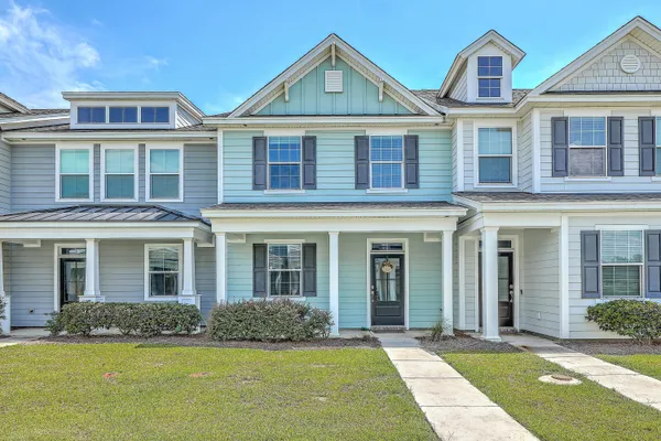$284,700 | 602 Ravensridge Lane, Moncks Corner, SC 29461