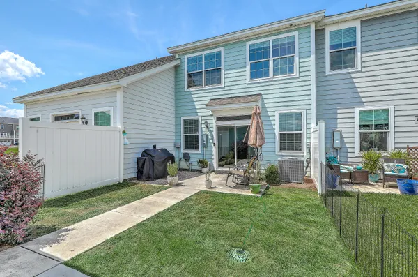 $284,700 | 602 Ravensridge Lane, Moncks Corner, SC 29461