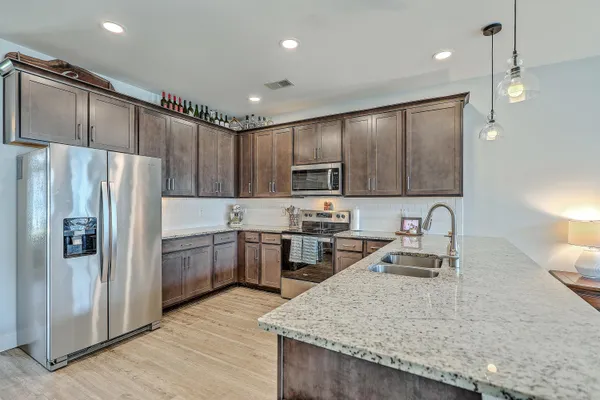 $284,700 | 602 Ravensridge Lane, Moncks Corner, SC 29461