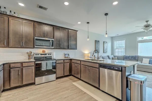 $284,700 | 602 Ravensridge Lane, Moncks Corner, SC 29461