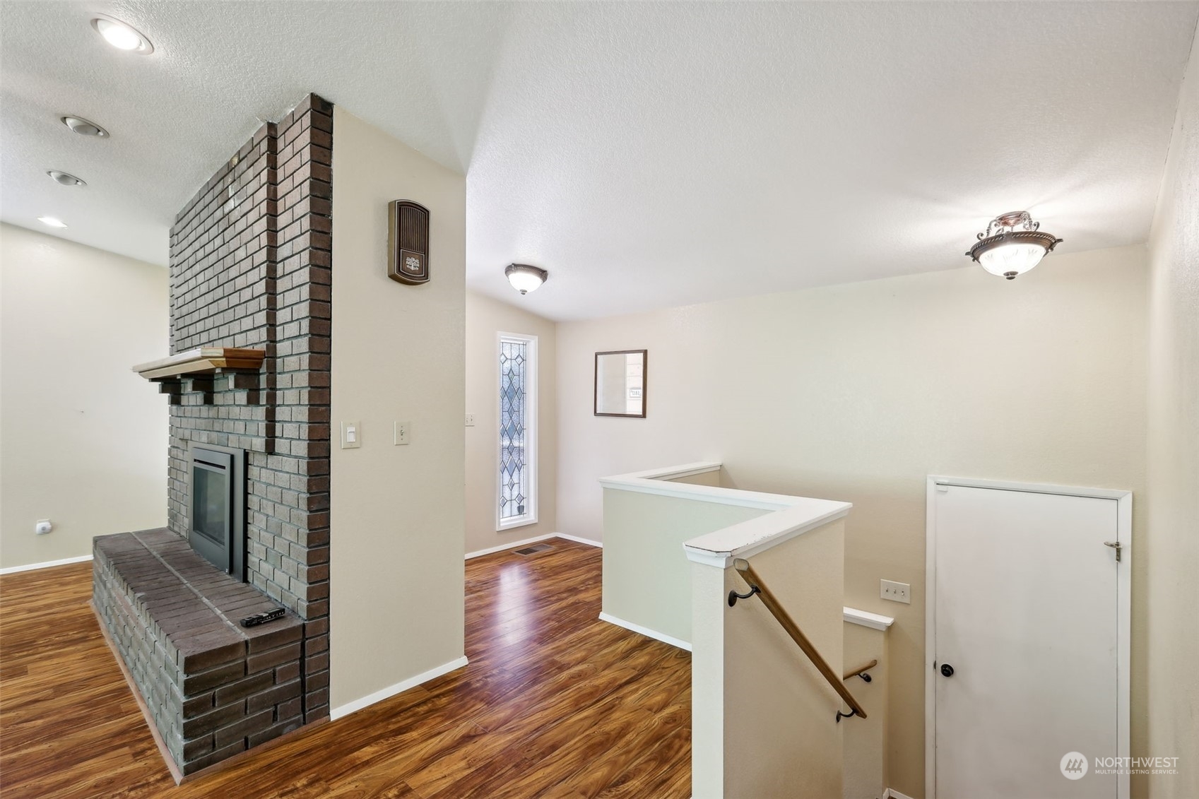 5817 Cady Road Everett, WA 98203 - Photo 2 of 35