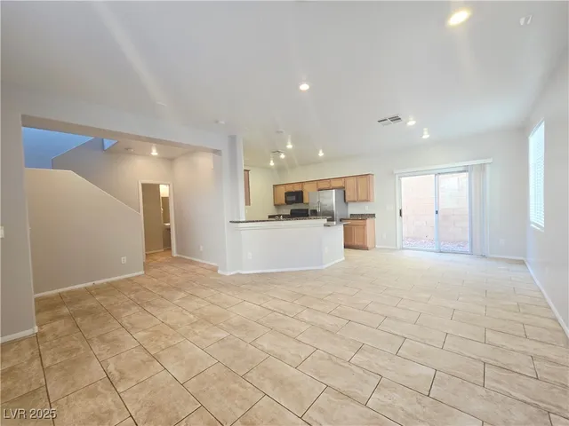 $2,075 | 8352 Mokena Avenue, Las Vegas, NV 89178