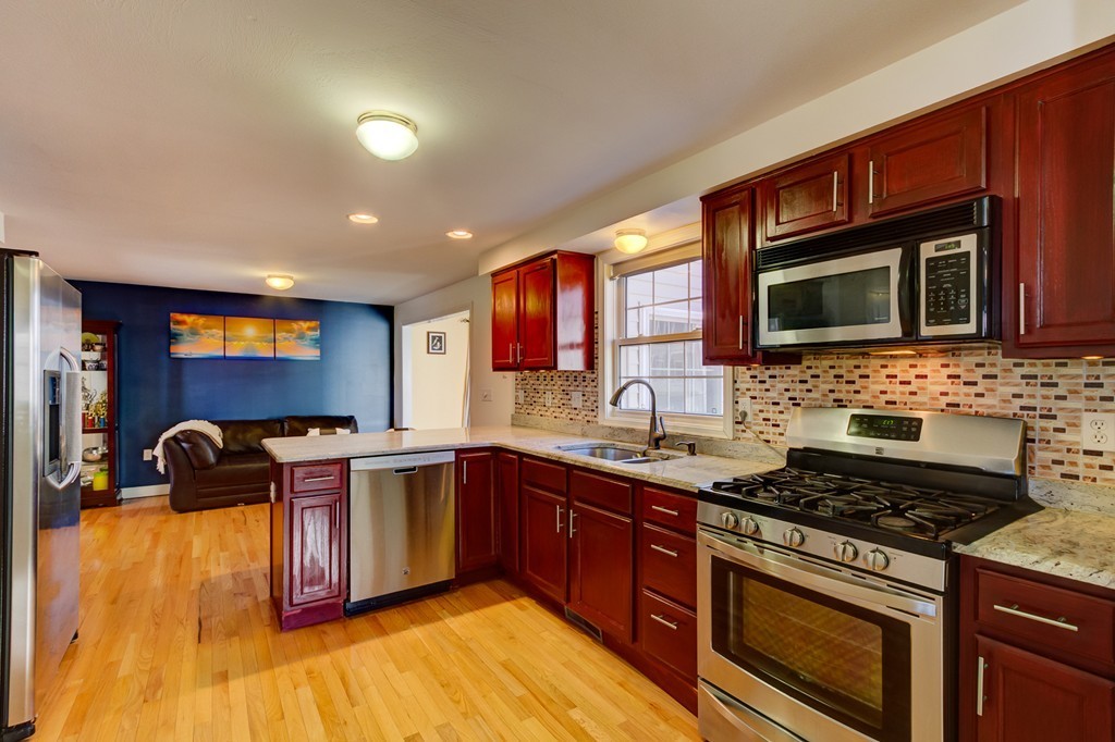 41 Nile Street, Unit 16 Billerica, MA 01821 - Photo 6 of 30