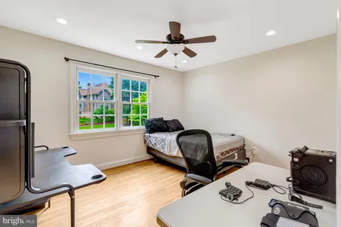 $1,550,000 | 1301 Stone Meadow Way, Vienna, VA 22182