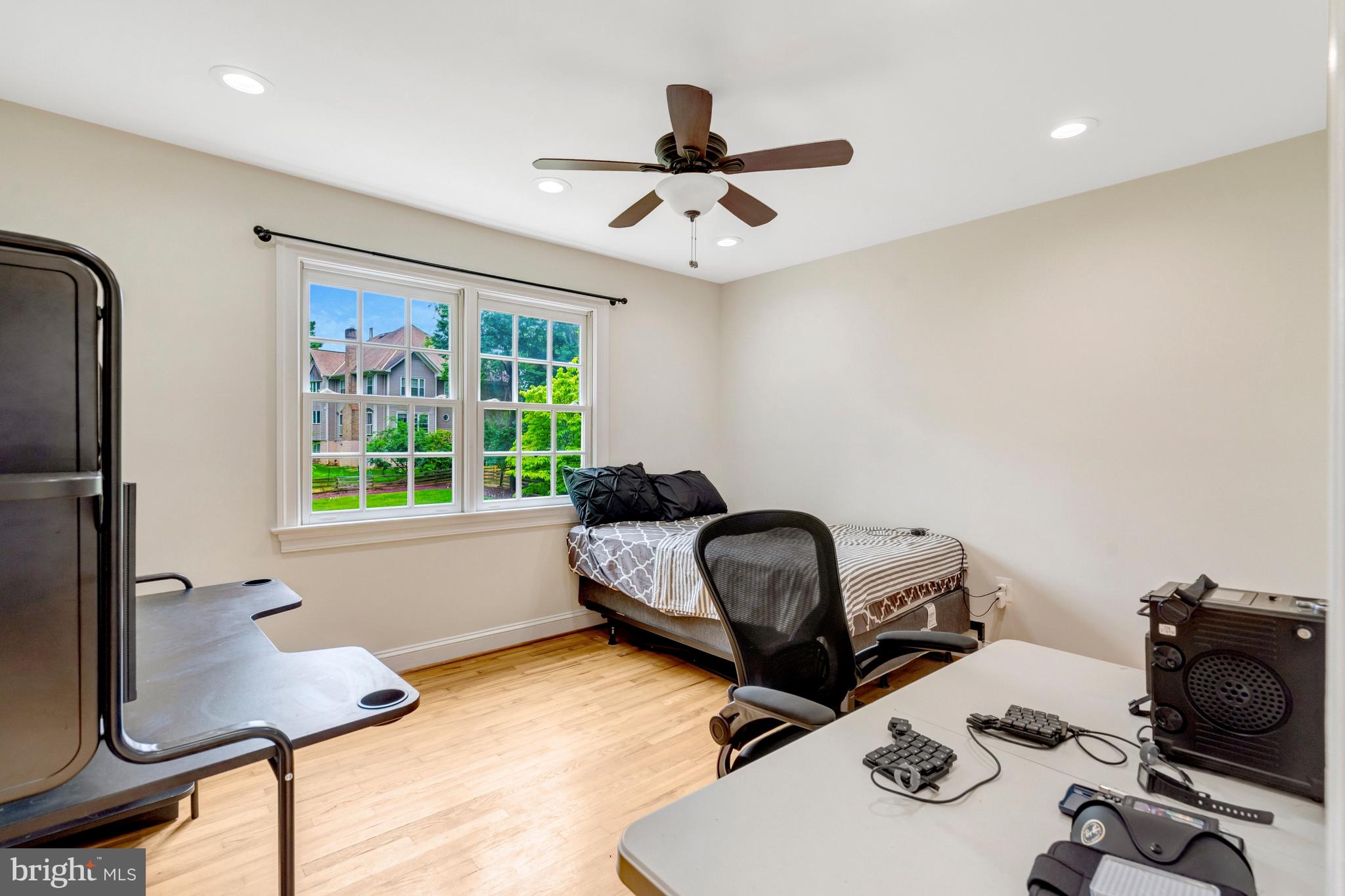 1301 Stone Meadow Way Vienna, VA 22182 - Photo 30 of 48