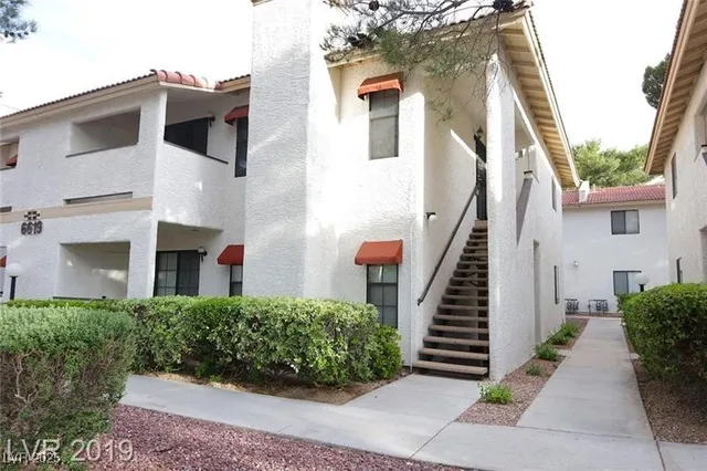 $1,350 | 6619 West Tropicana Avenue, Unit 202, Las Vegas, NV 89103
