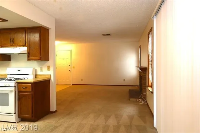 $1,350 | 6619 West Tropicana Avenue, Unit 202, Las Vegas, NV 89103