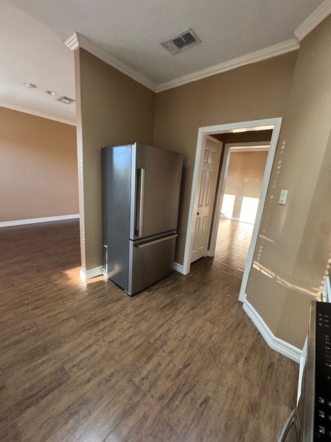 6815 Independence Boulevard Baytown, TX 77521 - Photo 11 of 24 a view of entryway with wooden floor