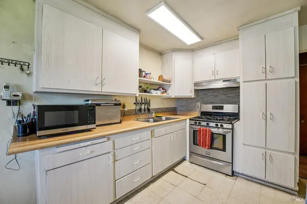 $550,000 | 1533 Joan Drive, Petaluma, CA 94954