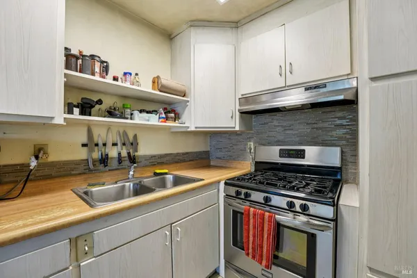 $550,000 | 1533 Joan Drive, Petaluma, CA 94954