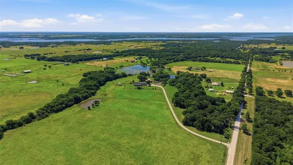 $1,325,000 | 1226 County Road 243, Collinsville, TX 76233