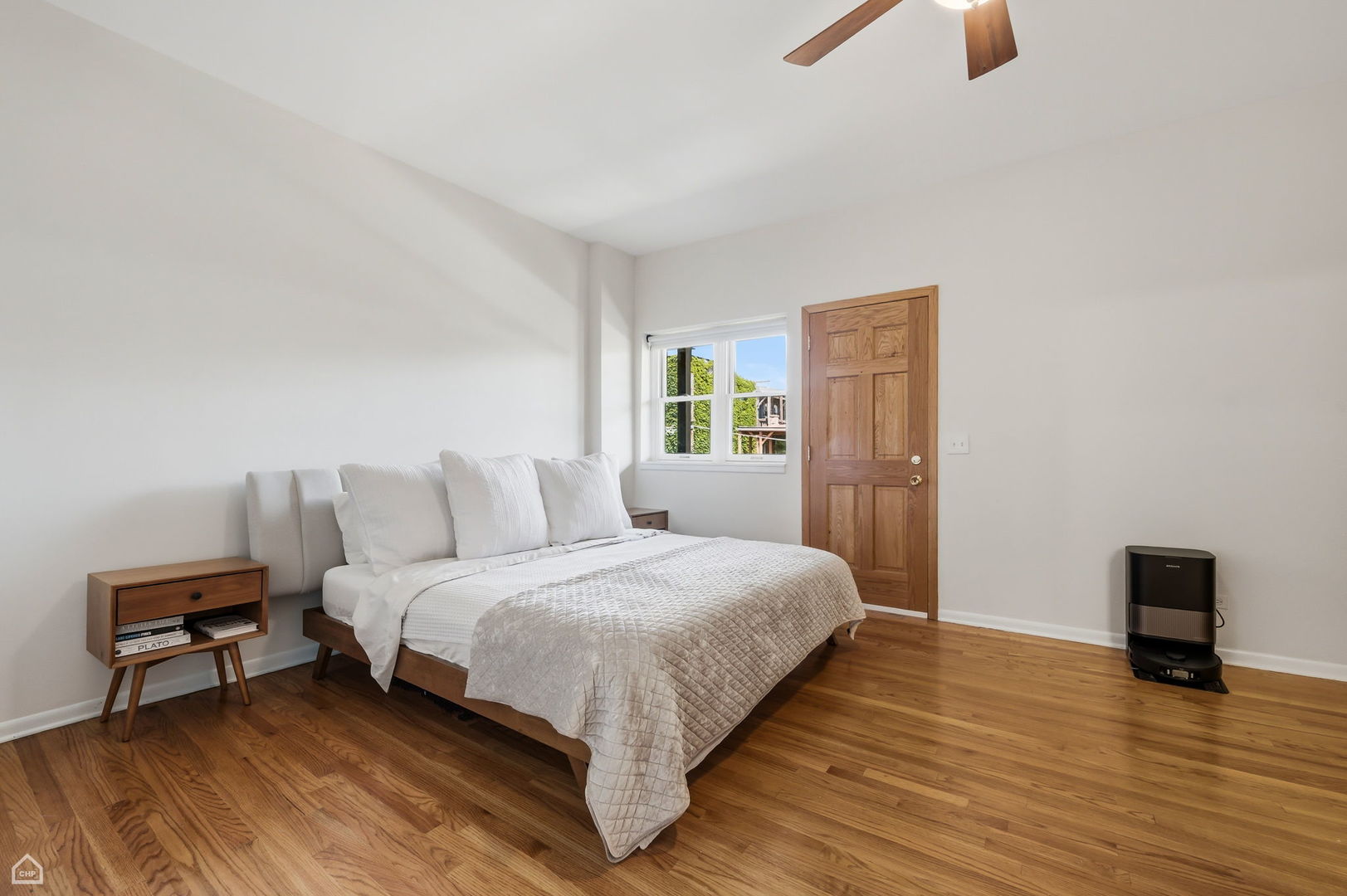 1044 West Byron Street, Unit 2E Chicago, IL 60613 - Photo 7 of 17