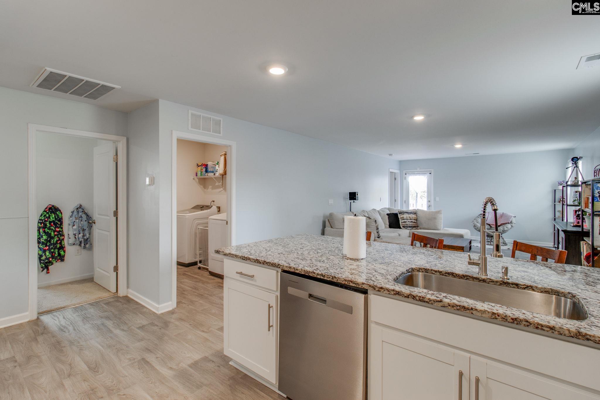 466 Delahays Road Columbia, SC 29209 - Photo 8 of 37 Gallery Image 8