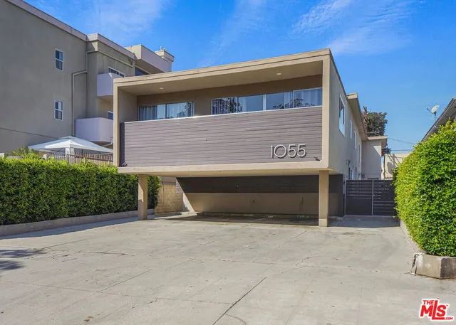 $4,850 | 1055 South Bedford Street, Unit 2, Los Angeles, CA 90035