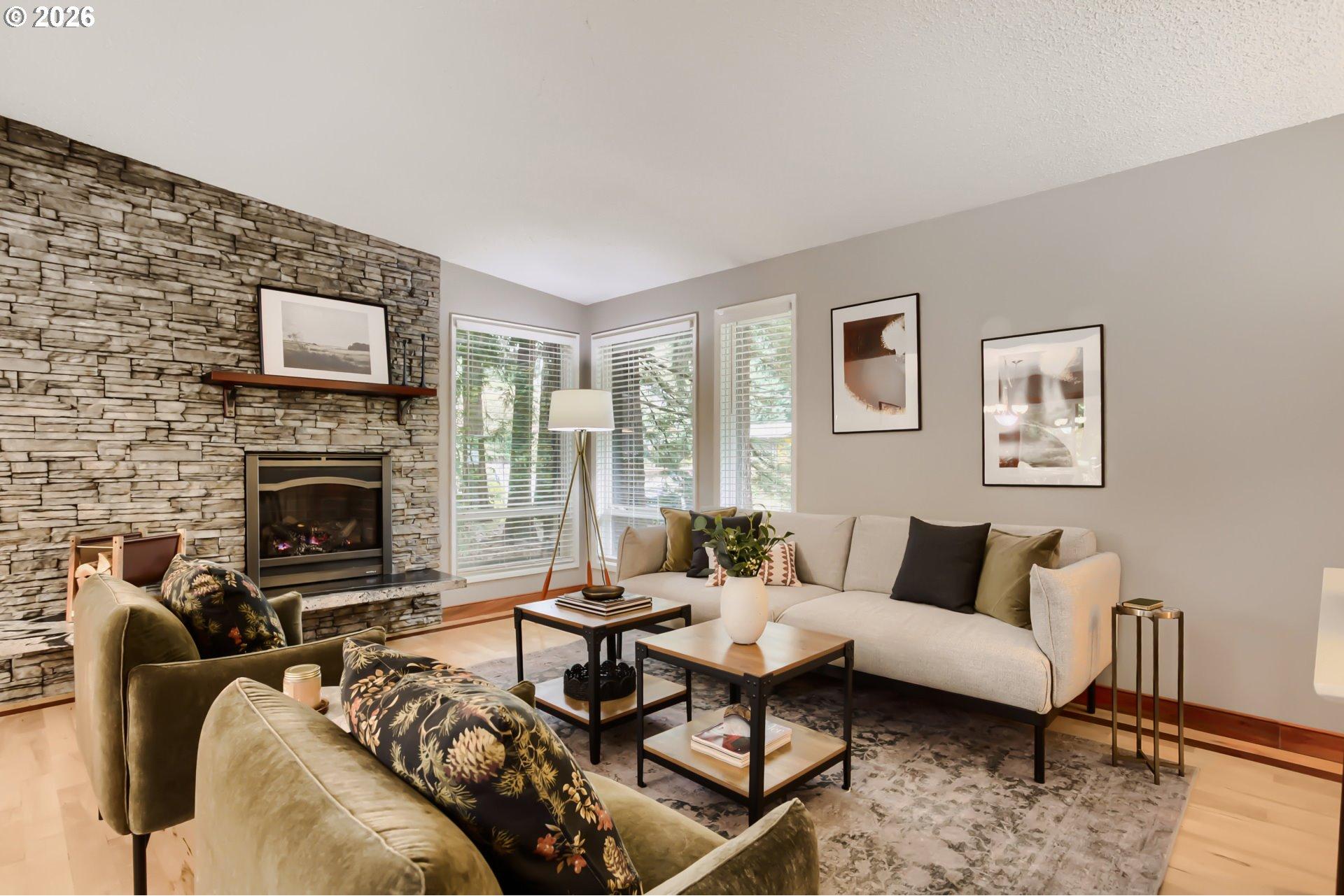 6149 Southwest Miles Court Portland, OR 97219 - Photo 13 of 48 Gallery Image 13