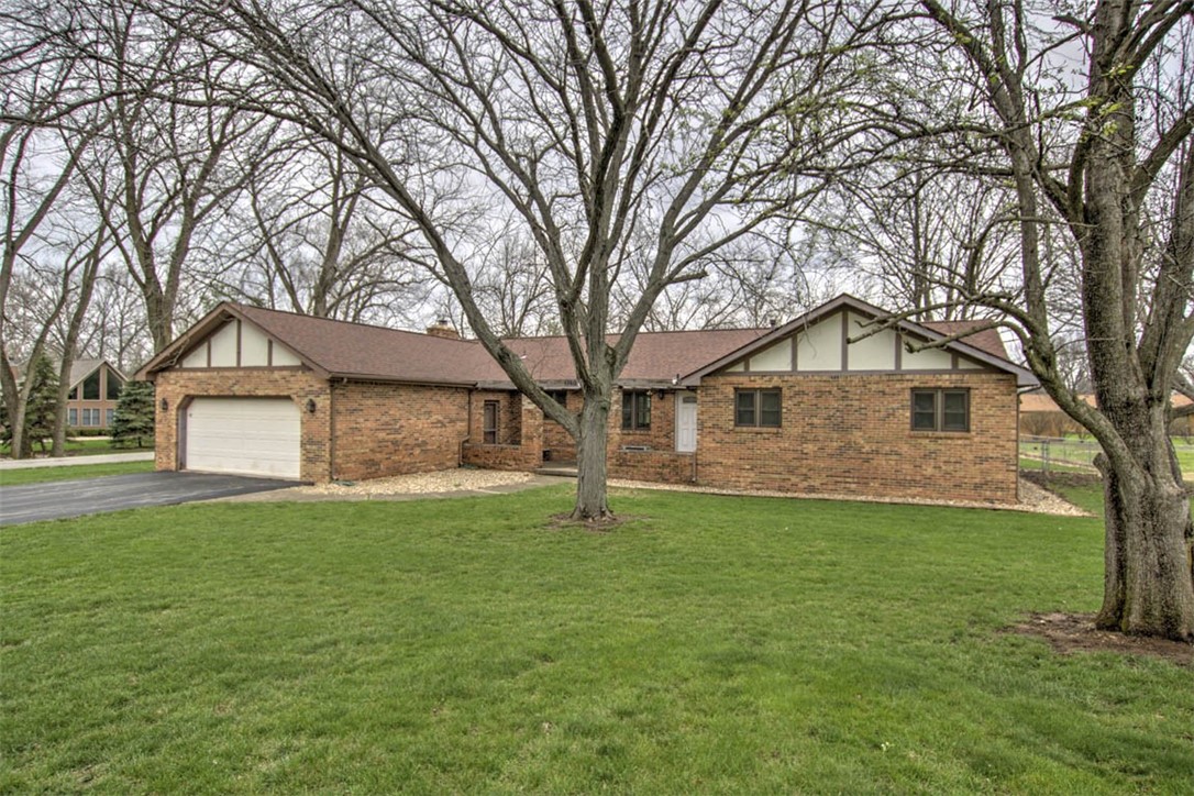 1740 Illini Drive Decatur, IL 62521 - Photo 8 of 36 Gallery Image 8