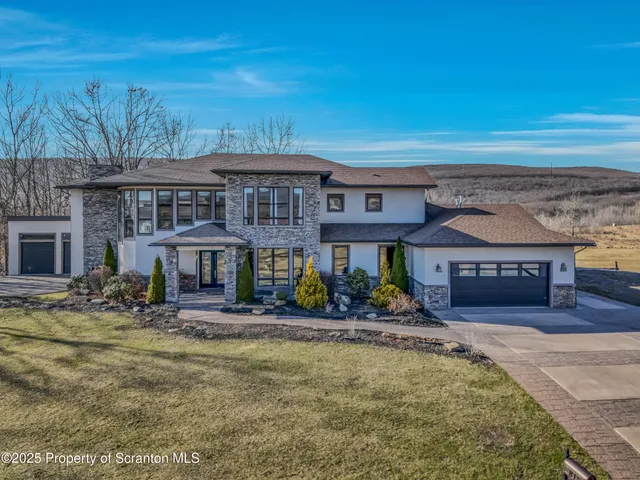$1,999,900 | 815 Oak Street, Archbald, PA 18403