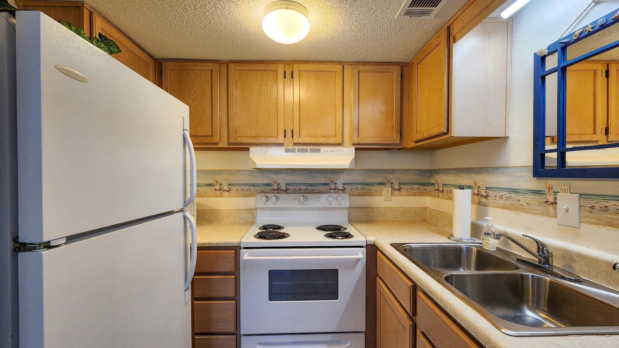 101 Old Ferry Road, Unit 9B Shalimar, FL 32579 - Photo 8 of 19 Kitchen