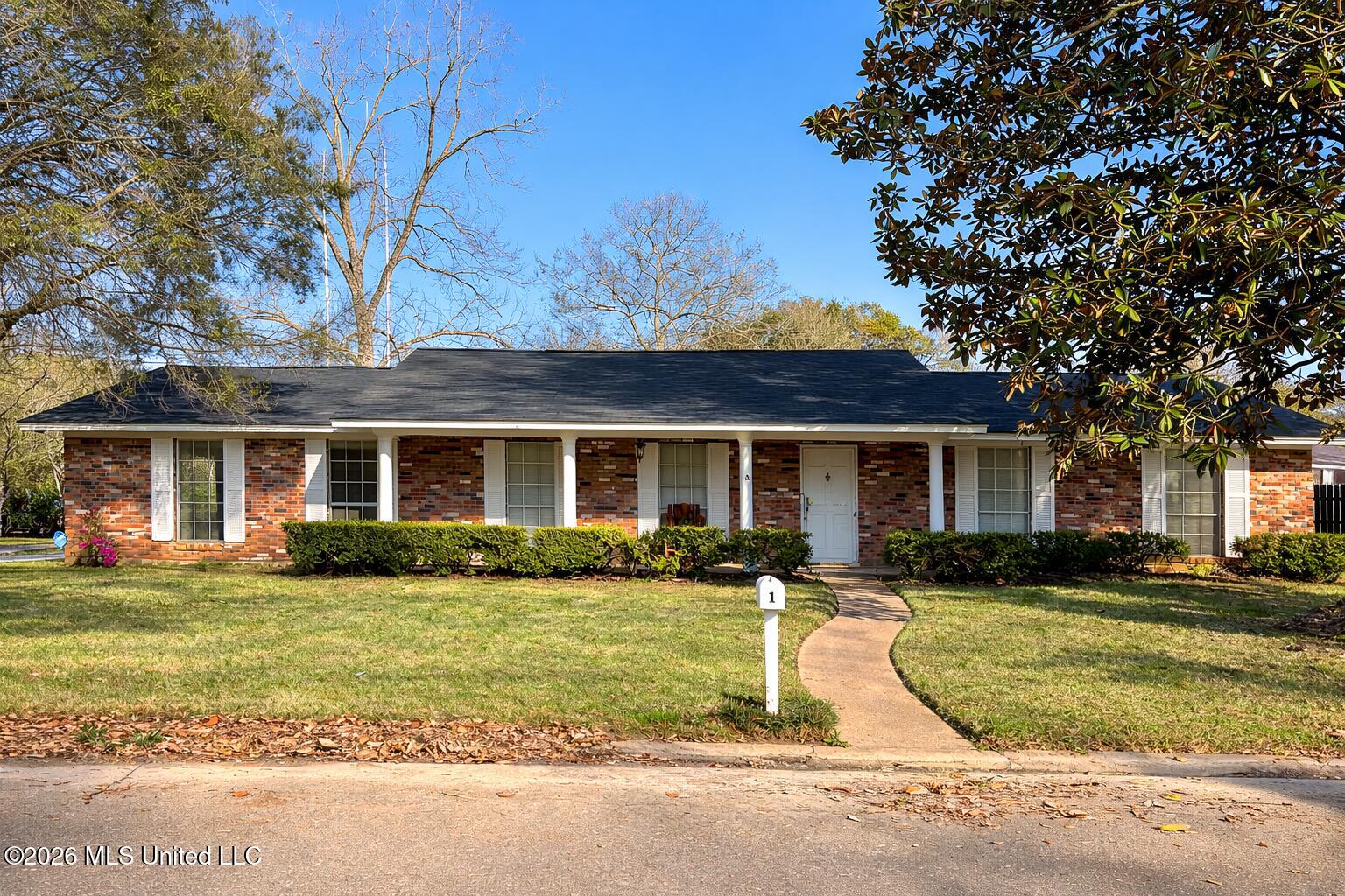 1 Pecan Way Natchez, MS 39120 - Photo 1 of 33 A4023D41-A267-4F36-AD45-936D85FE0177
