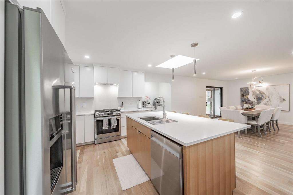 3641 Timberview Road Dallas, TX 75229 - Photo 10 of 29