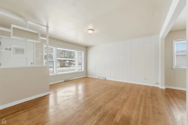 $189,900 | 16364 Evans Avenue, South Holland, IL 60473