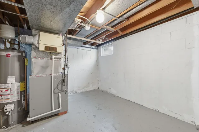 $189,900 | 16364 Evans Avenue, South Holland, IL 60473