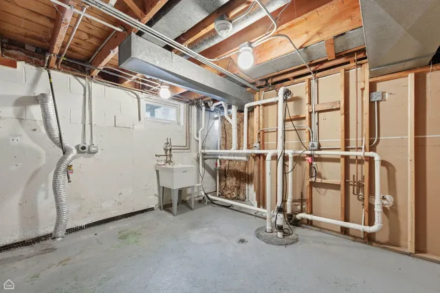 $189,900 | 16364 Evans Avenue, South Holland, IL 60473