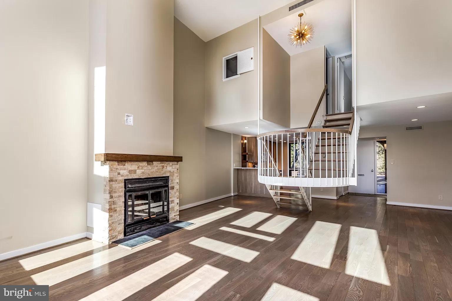 1634 Chimney House Road, Unit 1634 Reston, VA 20190 - Photo 2 of 2 Gallery Image 2