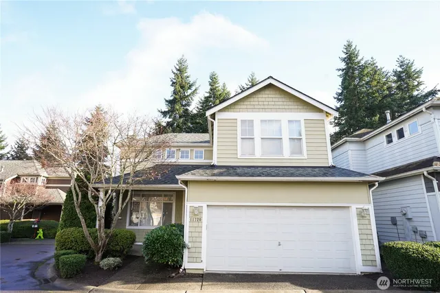 $3,900 | 11720 114th Place Northeast, Kirkland, WA 98034
