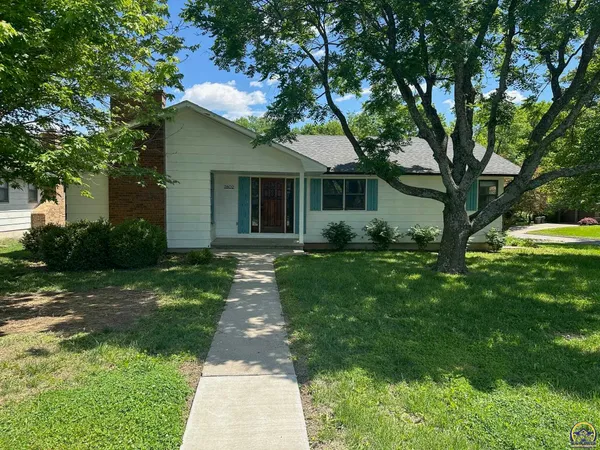 $329,900 | 2802 Prairie Street, Emporia, KS 66801