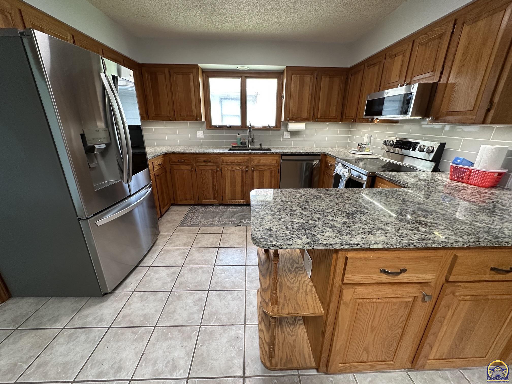 2802 Prairie Street Emporia, KS 66801 - Photo 12 of 37