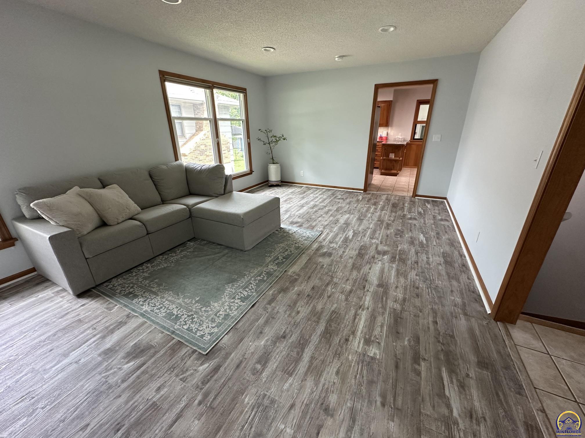 2802 Prairie Street Emporia, KS 66801 - Photo 10 of 37