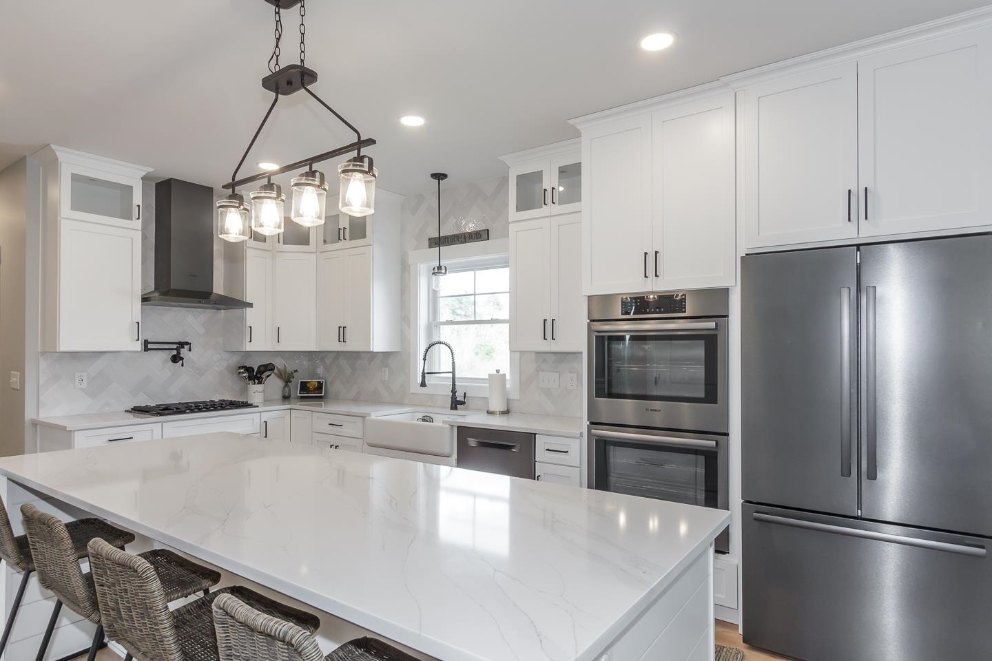 18 Caymus Ridge Salem, NH 03079 - Photo 9 of 46