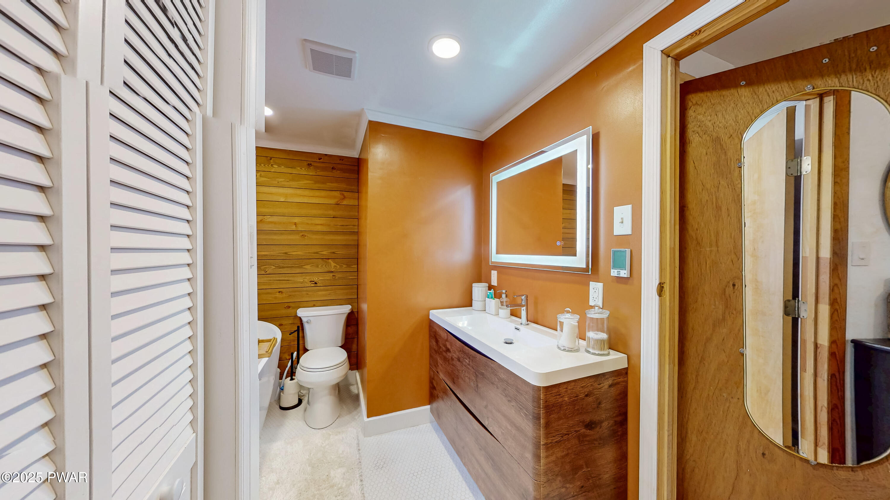 288 Gold Key Road Milford, PA 18337 - Photo 18 of 37 288-Gold-Key-Rd-11032025_090755