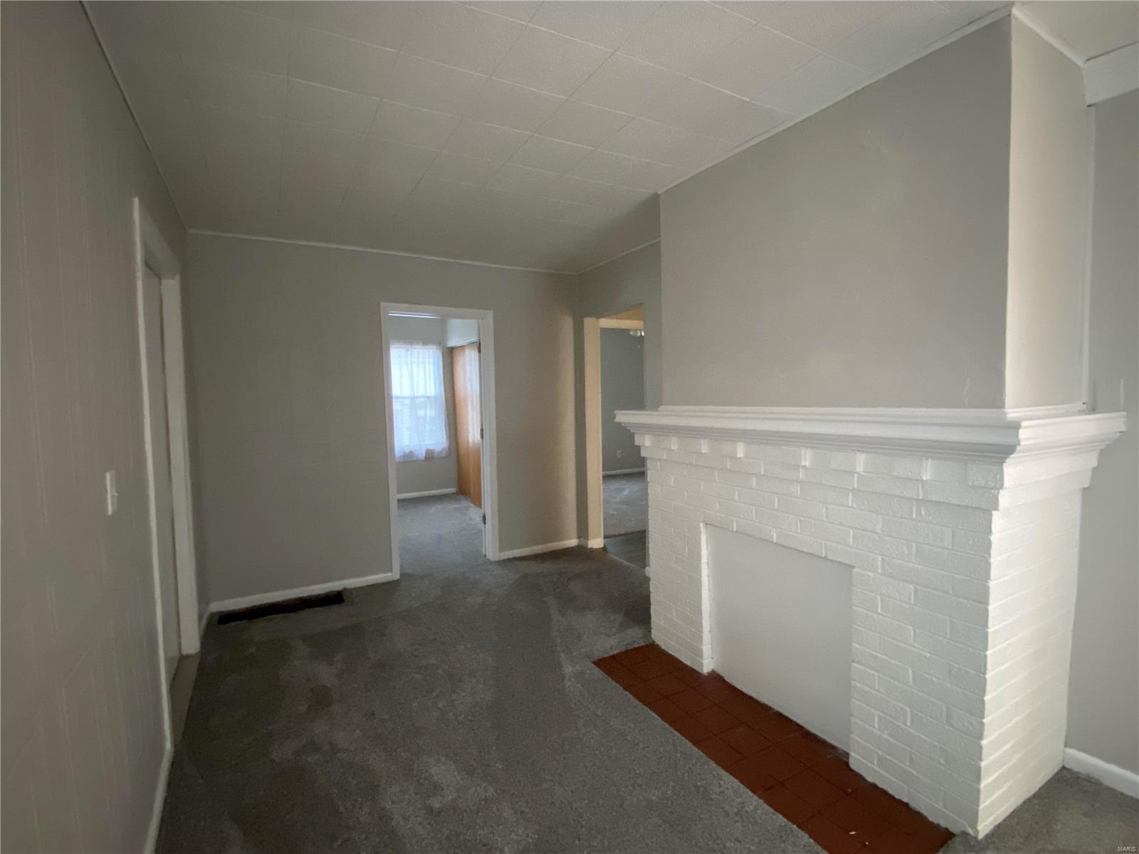 812 Milton Road Alton, IL 62002 - Photo 8 of 12 Gallery Image 8